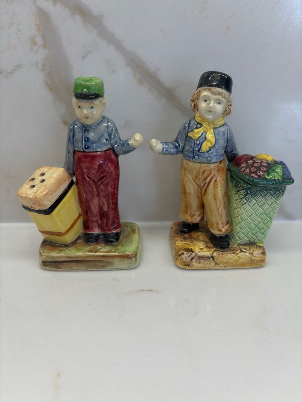 Vintage Street Peddlar Market Sellers Vendors Ceramic Salt Pepper Shakers Japan